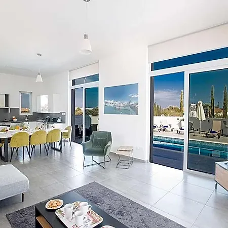 Hotel Prpo490a, Stunning 5bdr With Pool, Close To The 3*