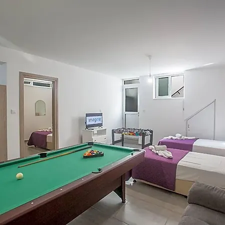 Prpo490a, Stunning 5bdr With Pool, Close To The 3*