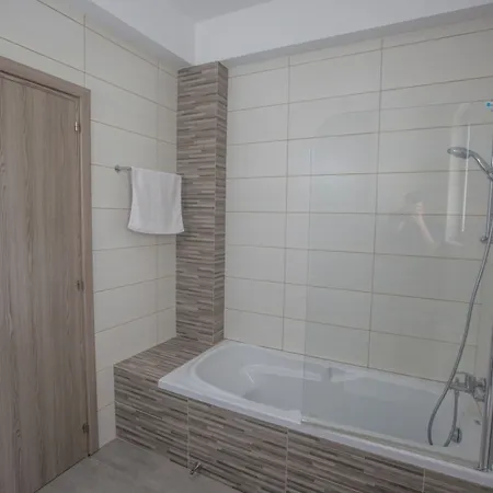 מלון Prpo490a, Stunning 5bdr With Pool, Close To The פרוטאראס