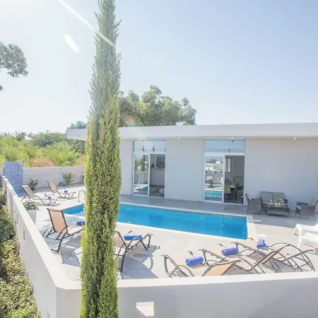 מלון Prpo490a, Stunning 5bdr With Pool, Close To The פרוטאראס